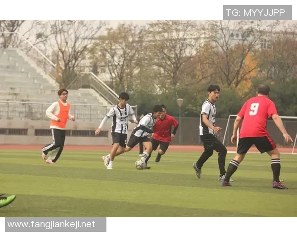 中国足球友谊赛:展现团队精神与国际交流的新平台 中国足球友谊赛:展现团队精神与国际交流的新平台